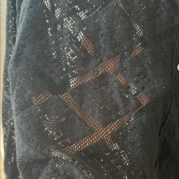 GAP Elegant Black Lace Shirt - Picture 3 of 4